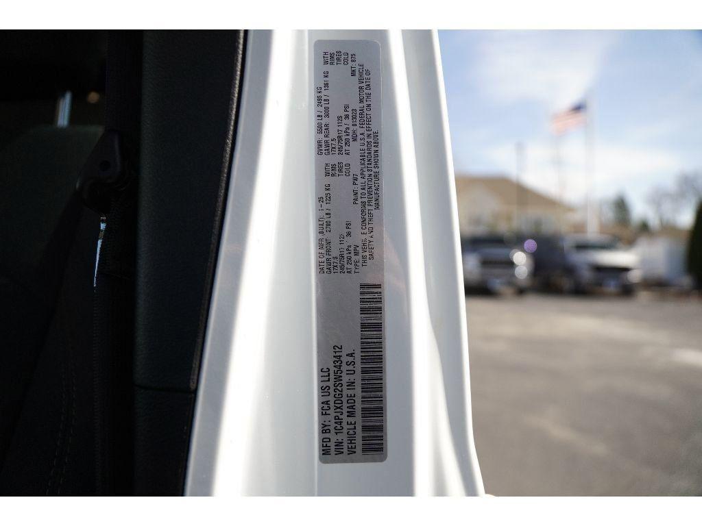 new 2025 Jeep Wrangler car, priced at $43,857