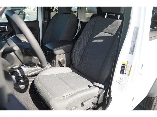 new 2025 Jeep Wrangler car, priced at $44,690