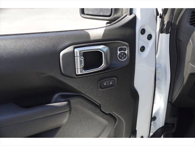 new 2025 Jeep Wrangler car, priced at $44,690