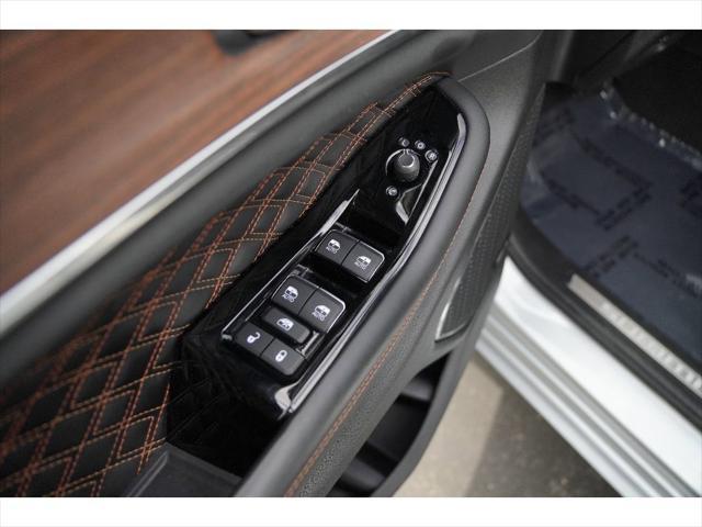used 2024 Jeep Grand Cherokee L car, priced at $58,399