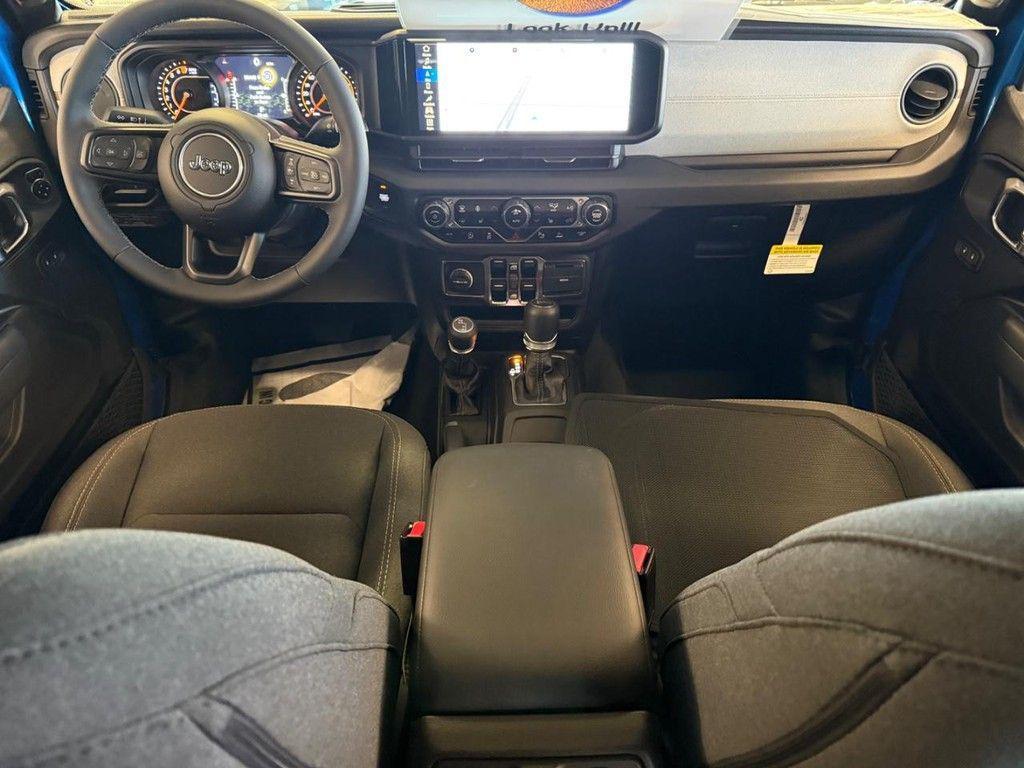 new 2025 Jeep Gladiator car, priced at $45,352