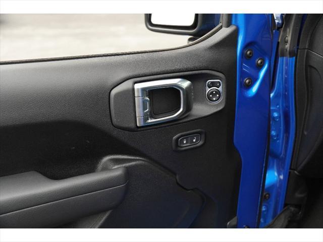 new 2025 Jeep Gladiator car, priced at $48,627