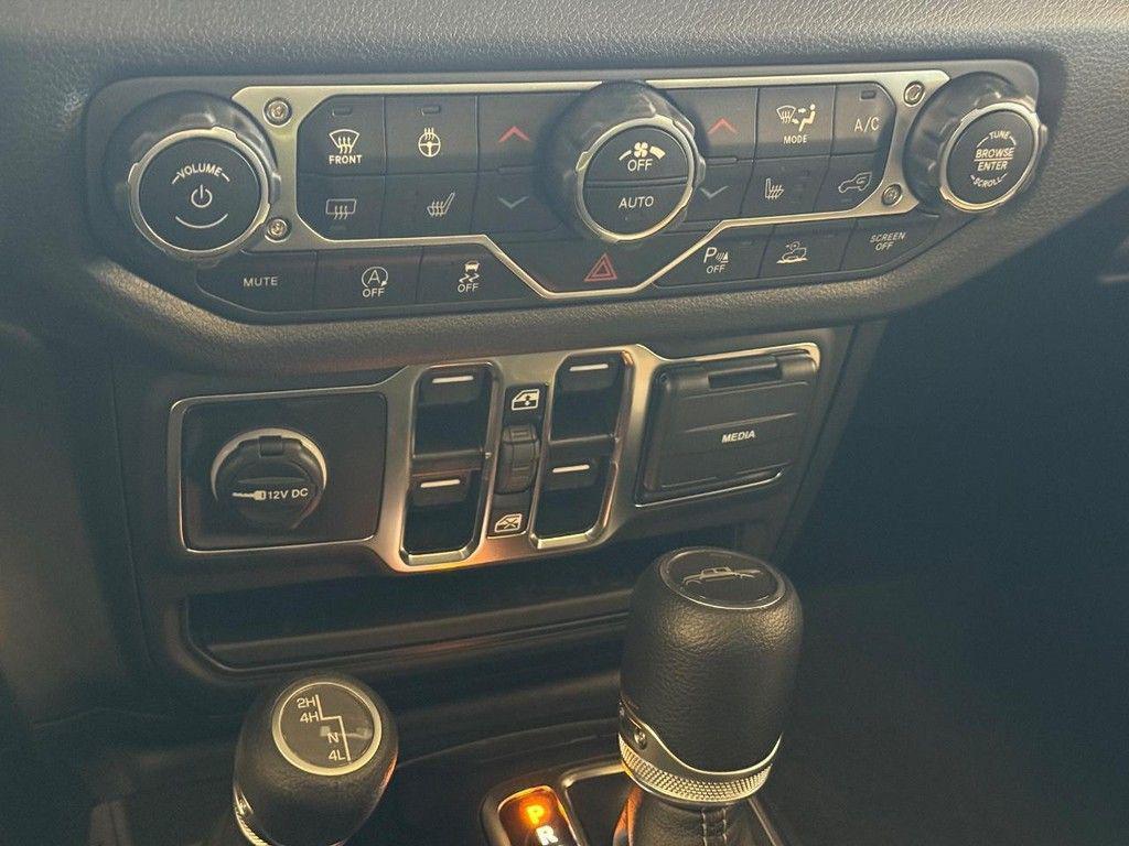 new 2025 Jeep Gladiator car, priced at $45,352