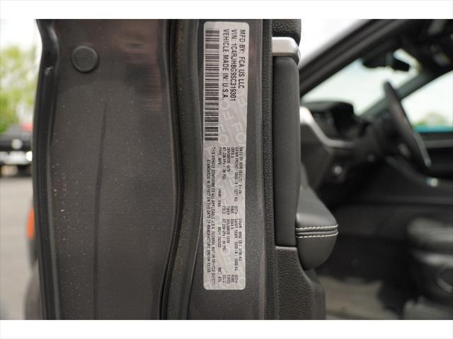 new 2025 Jeep Grand Cherokee car, priced at $55,160