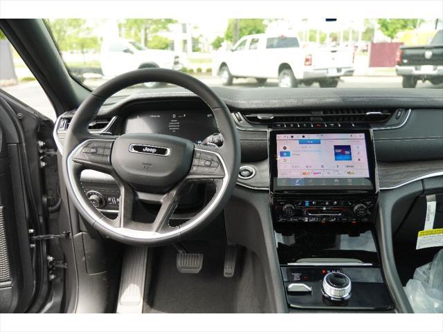 new 2025 Jeep Grand Cherokee car, priced at $55,160