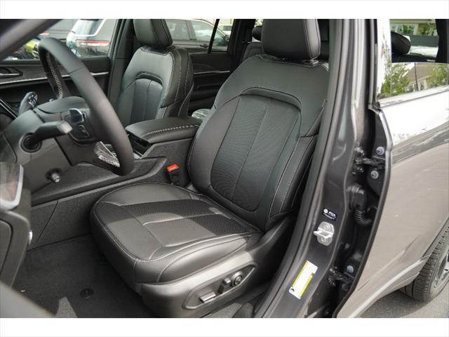 new 2025 Jeep Grand Cherokee car, priced at $55,160