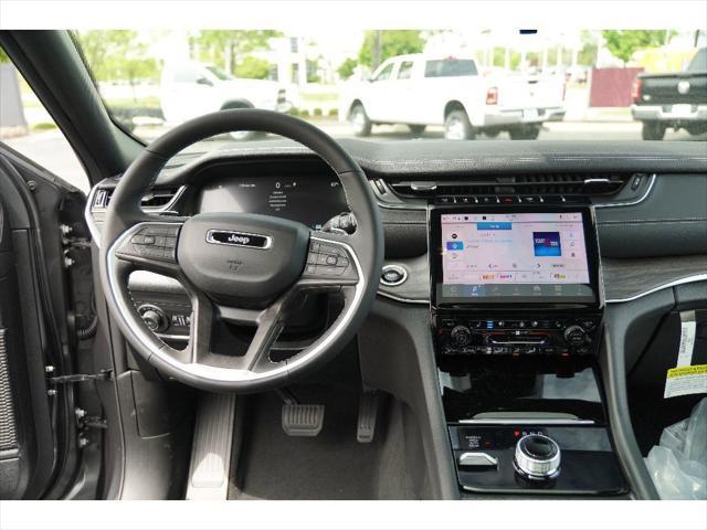 new 2025 Jeep Grand Cherokee car, priced at $50,226