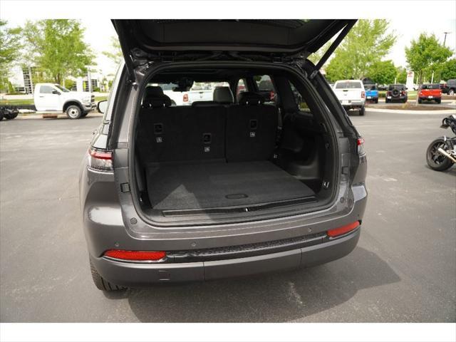 new 2025 Jeep Grand Cherokee car, priced at $50,226