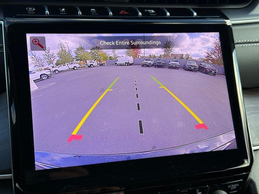 new 2025 Jeep Grand Cherokee car, priced at $44,272