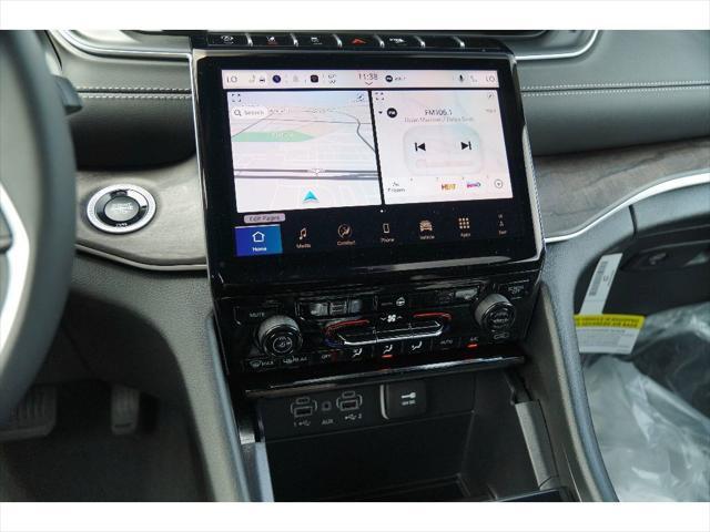 new 2025 Jeep Grand Cherokee car, priced at $42,877