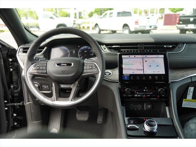 new 2025 Jeep Grand Cherokee car, priced at $42,877