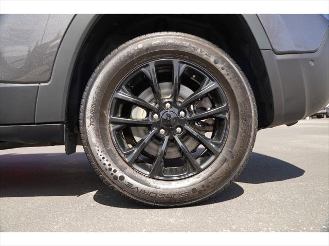 used 2023 Jeep Cherokee car, priced at $22,999