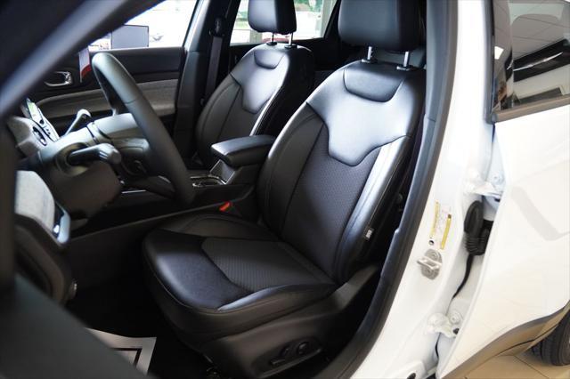 new 2025 Jeep Compass car, priced at $33,277