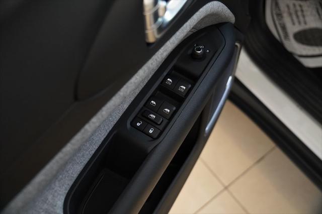 new 2025 Jeep Compass car, priced at $33,277