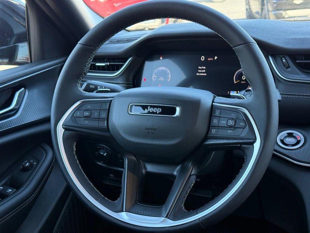 new 2025 Jeep Grand Cherokee car, priced at $41,036