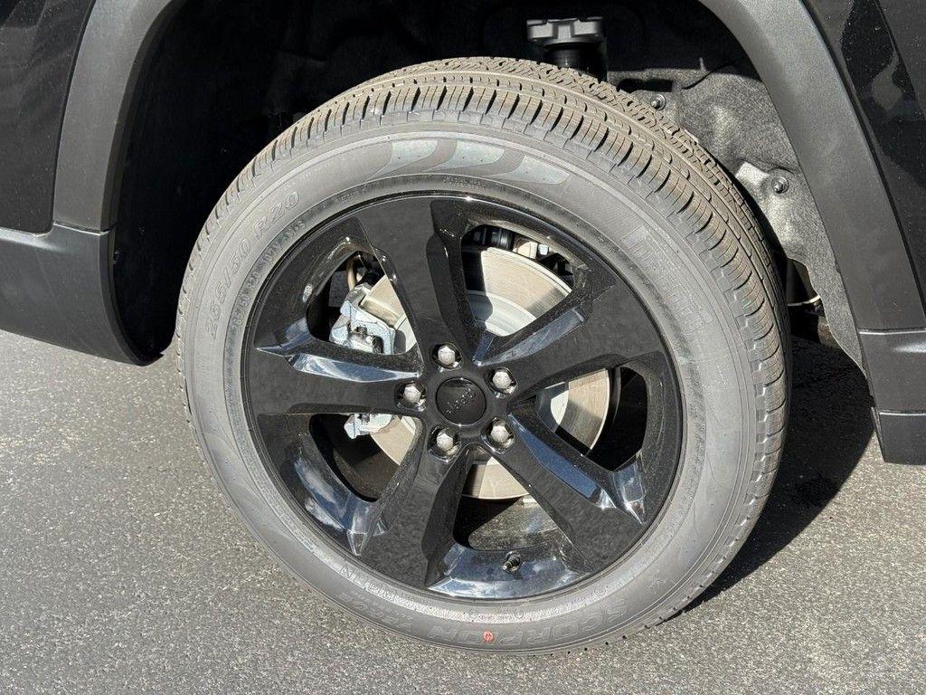 new 2025 Jeep Grand Cherokee L car, priced at $51,042