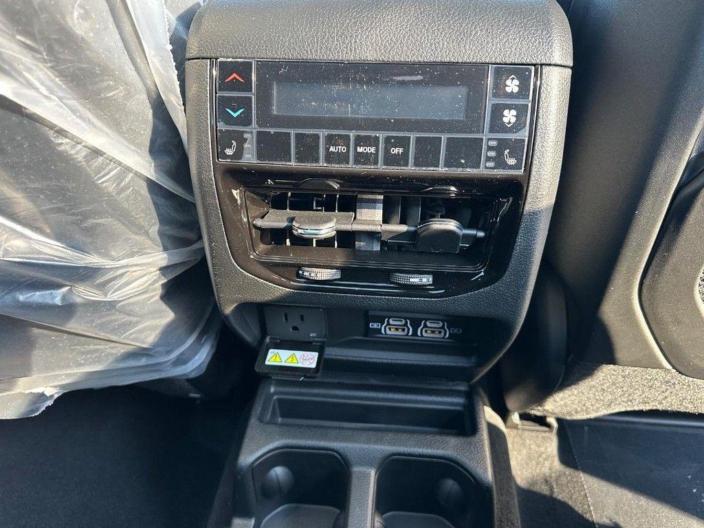 new 2025 Jeep Grand Cherokee L car, priced at $49,537