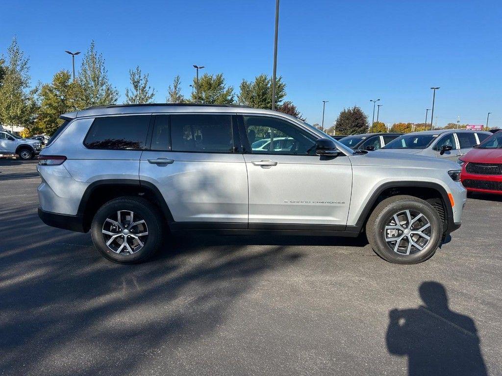 new 2025 Jeep Grand Cherokee L car, priced at $49,537