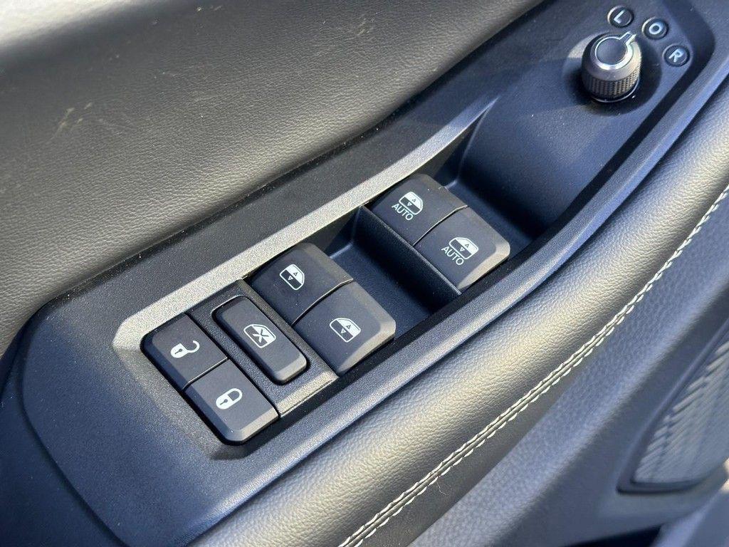 new 2025 Jeep Grand Cherokee L car, priced at $49,537