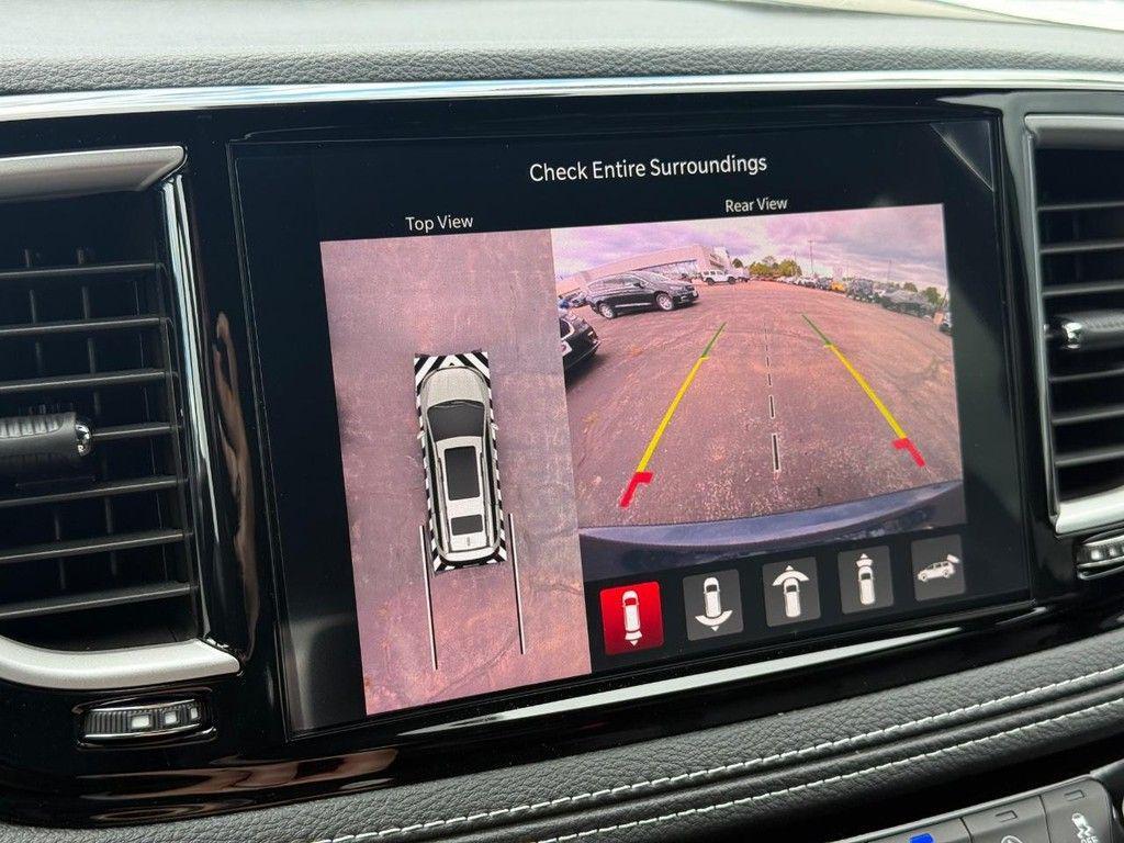 new 2025 Chrysler Pacifica car, priced at $40,688