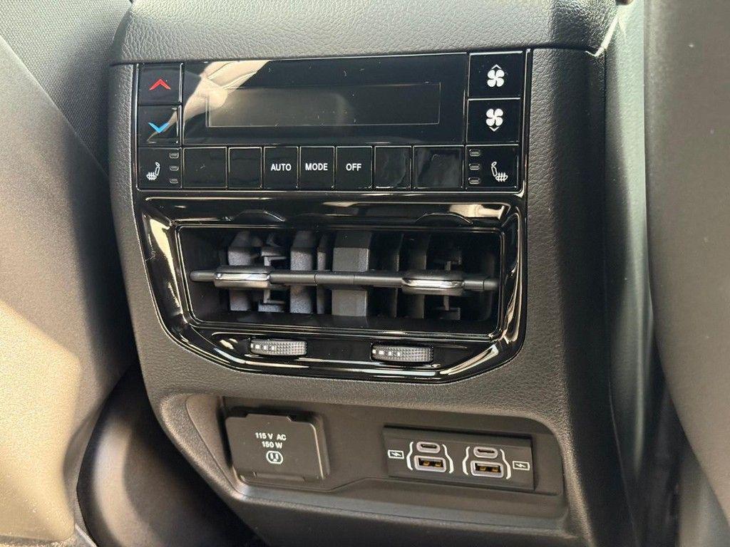 new 2025 Jeep Grand Cherokee L car, priced at $50,524