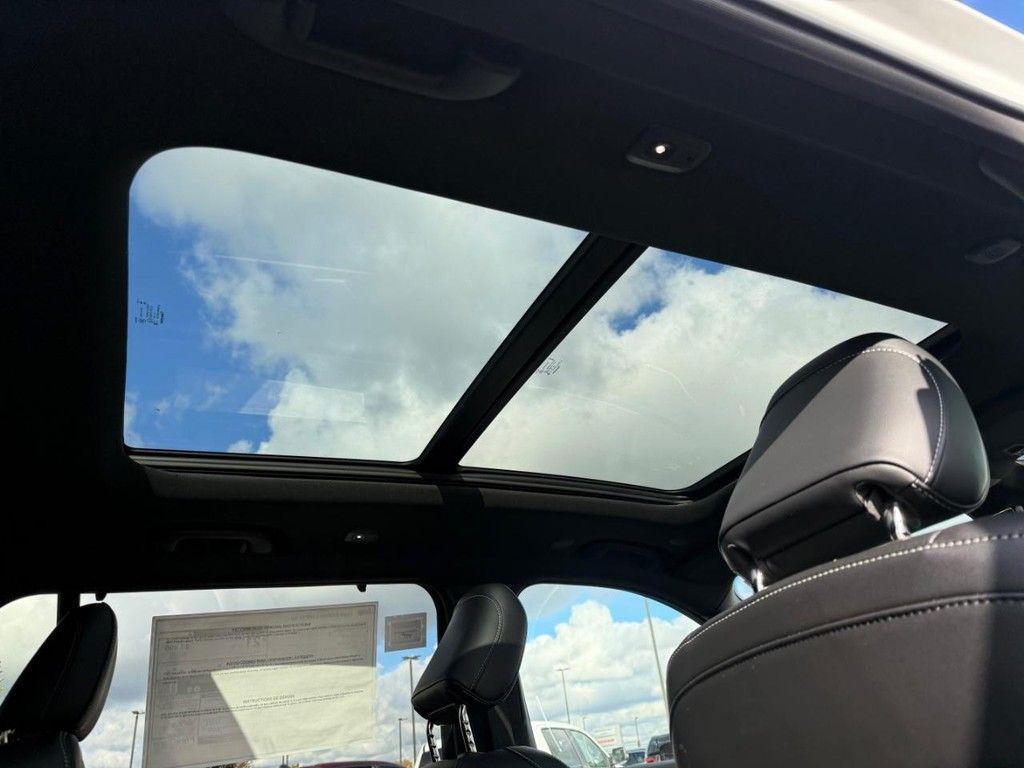 new 2025 Jeep Grand Cherokee L car, priced at $50,524