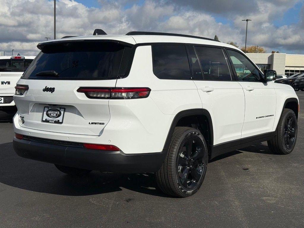 new 2025 Jeep Grand Cherokee L car, priced at $50,524