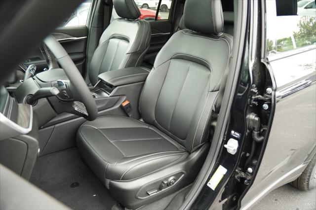 new 2025 Jeep Grand Cherokee car, priced at $46,036