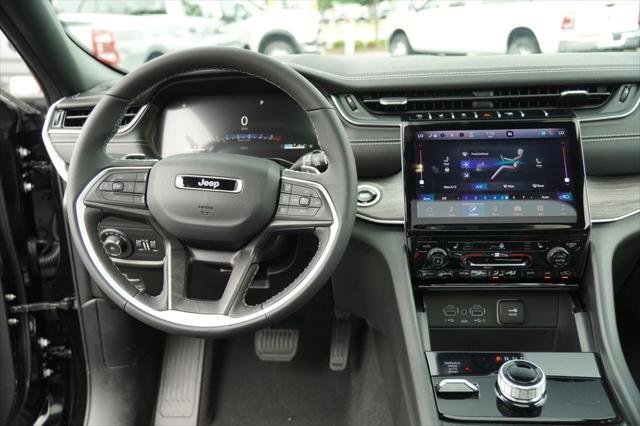 new 2025 Jeep Grand Cherokee car, priced at $46,036