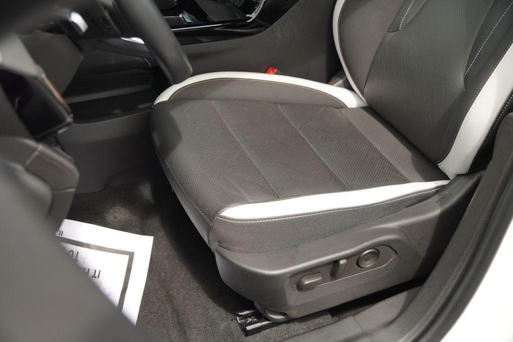 used 2024 Buick Envision car, priced at $28,798