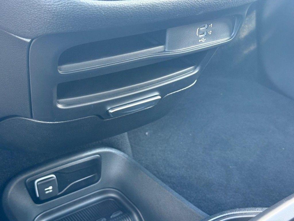 new 2026 Chrysler Pacifica car, priced at $43,996