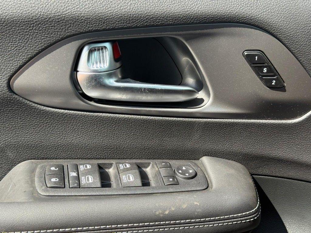 new 2026 Chrysler Pacifica car, priced at $43,996