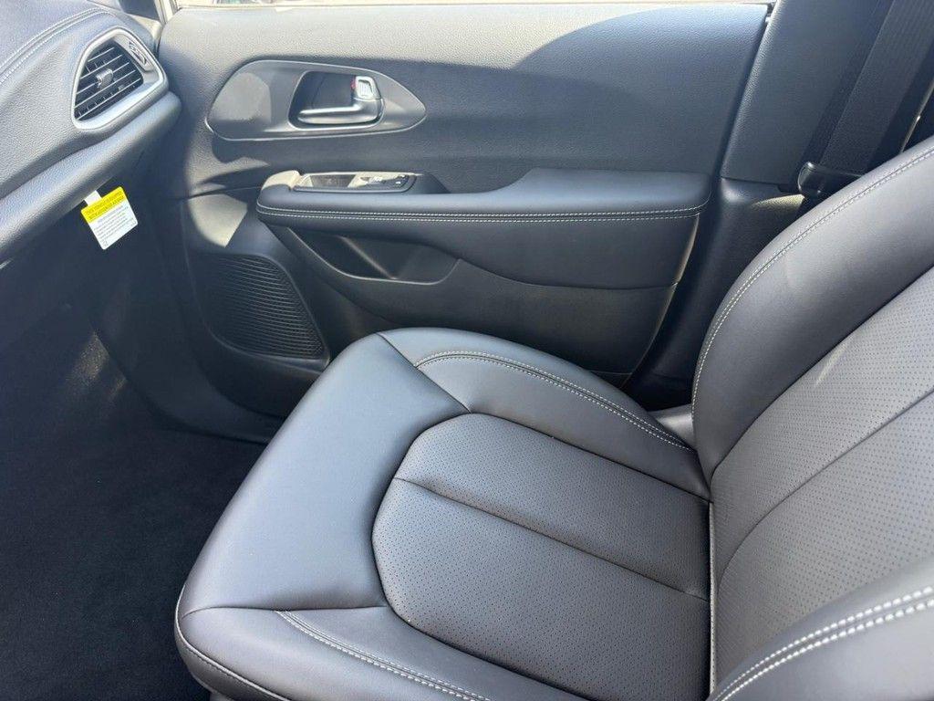 new 2026 Chrysler Pacifica car, priced at $43,996