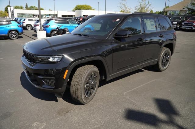 new 2025 Jeep Grand Cherokee car, priced at $47,525