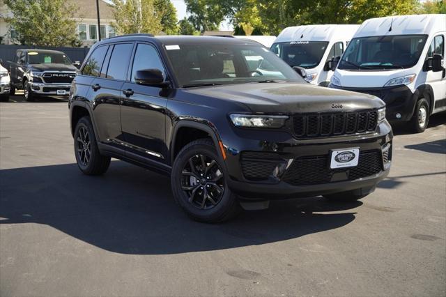 new 2025 Jeep Grand Cherokee car, priced at $47,525