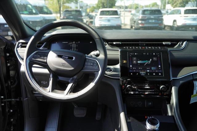 new 2025 Jeep Grand Cherokee car, priced at $47,525