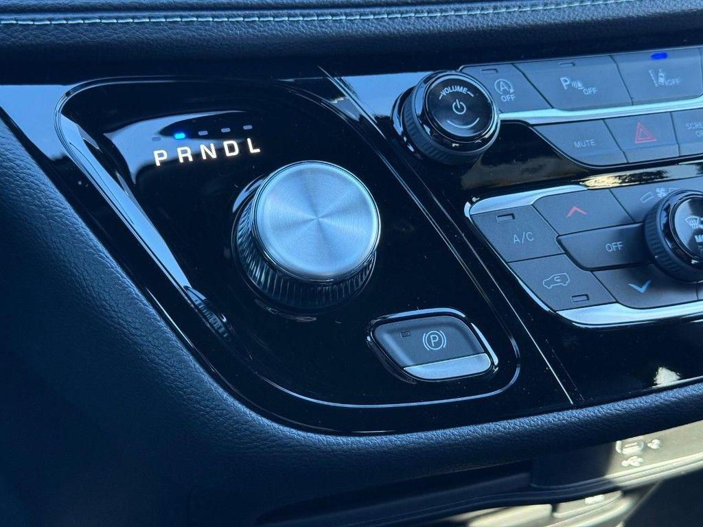 new 2026 Chrysler Pacifica car, priced at $45,877