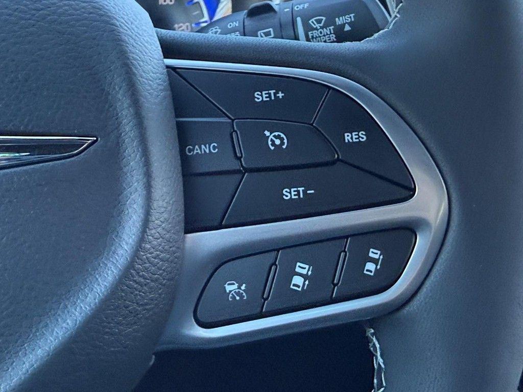 new 2026 Chrysler Pacifica car, priced at $45,877