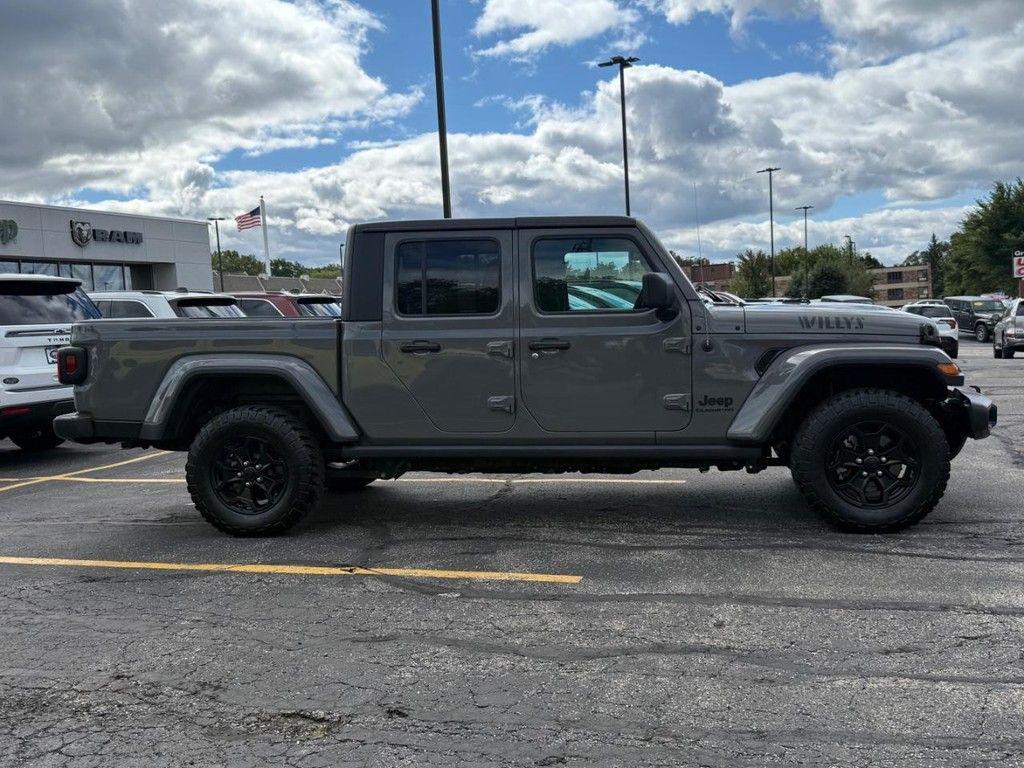 used 2022 Jeep Gladiator car, priced at $32,976