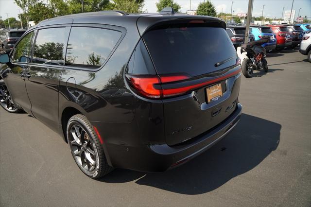 used 2022 Chrysler Pacifica car, priced at $36,977