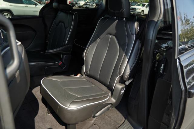 used 2022 Chrysler Pacifica car, priced at $36,977