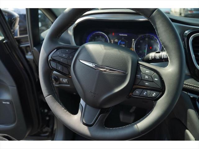 used 2022 Chrysler Pacifica car, priced at $32,649