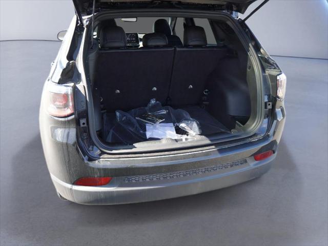 new 2025 Jeep Compass car, priced at $29,035
