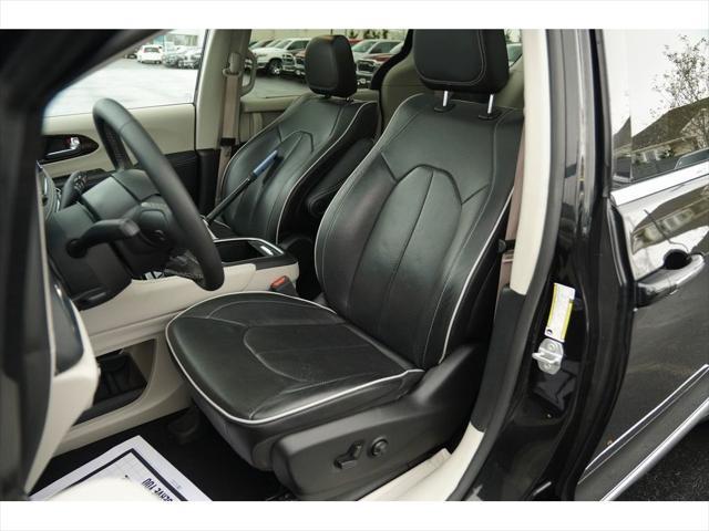 used 2023 Chrysler Pacifica car, priced at $32,250