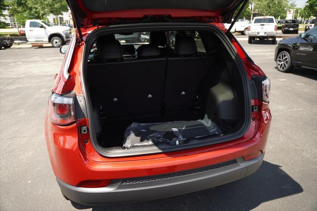 new 2025 Jeep Compass car, priced at $28,752
