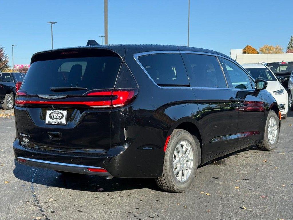 new 2026 Chrysler Pacifica car, priced at $41,264