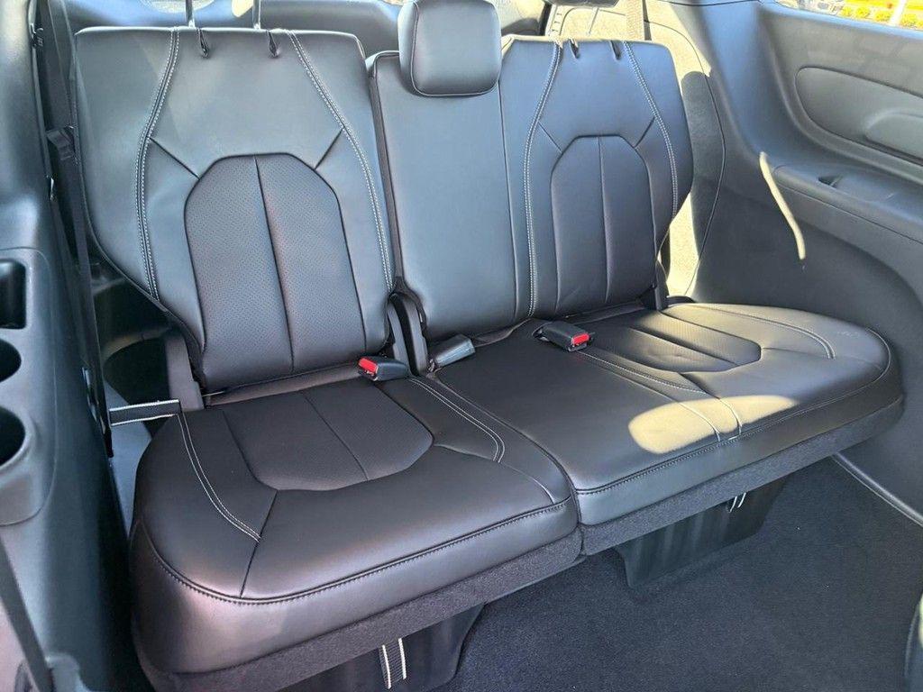 new 2026 Chrysler Pacifica car, priced at $41,264