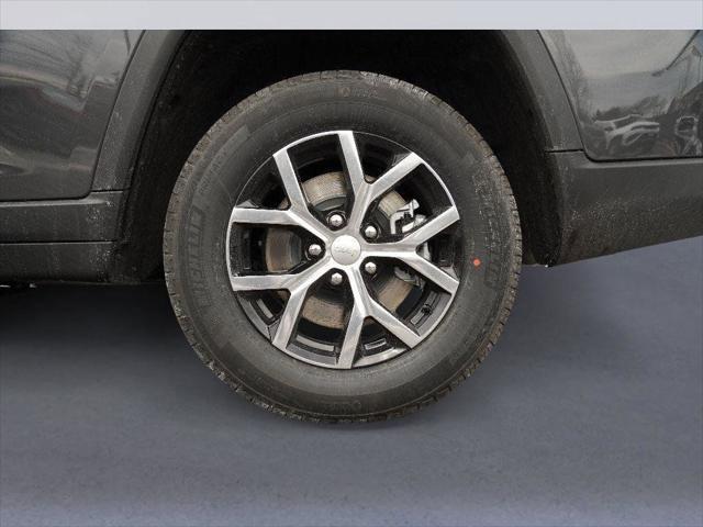new 2025 Jeep Grand Cherokee L car, priced at $47,810