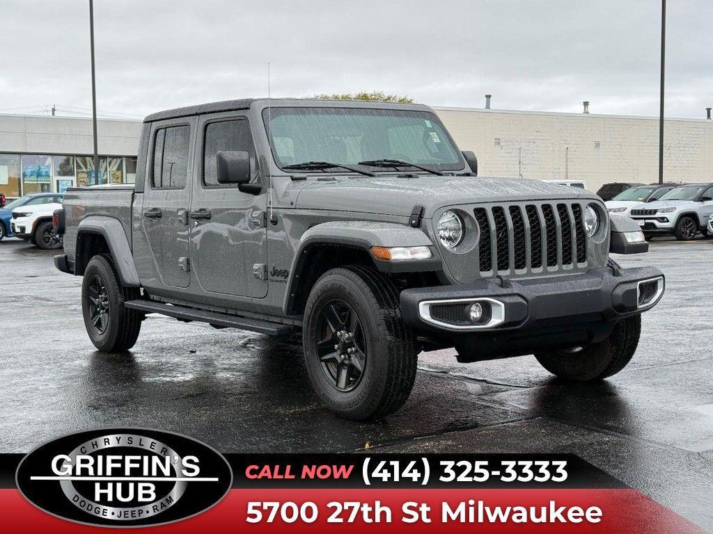 used 2021 Jeep Gladiator car, priced at $32,375