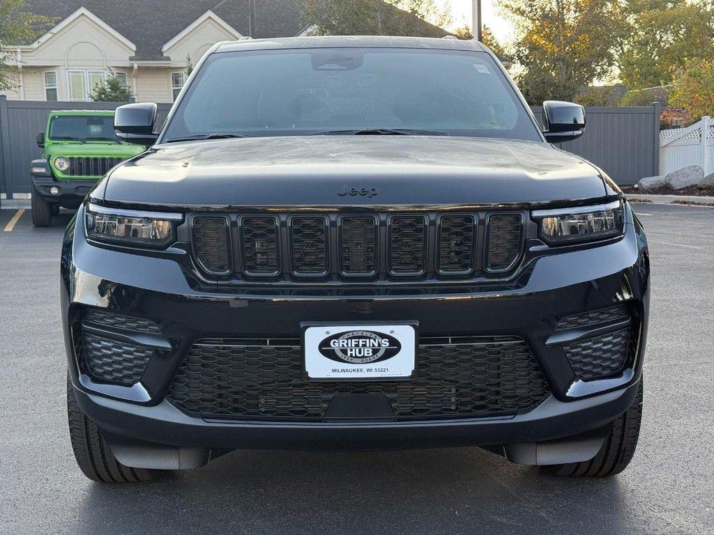 new 2025 Jeep Grand Cherokee car, priced at $44,436
